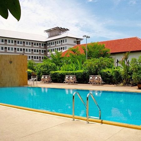 J. Park Hotel 촌부리 외부 사진