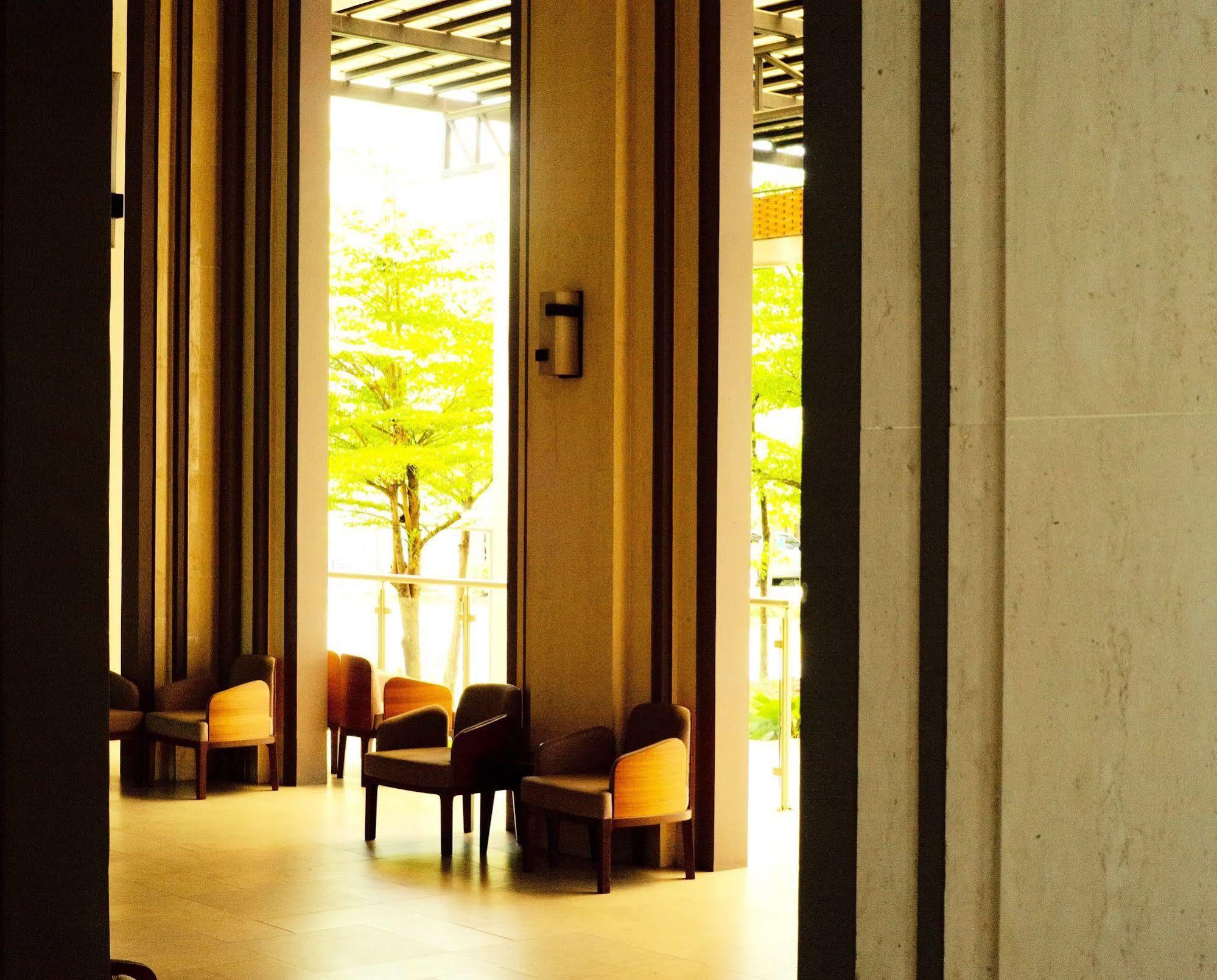 J. Park Hotel 촌부리 외부 사진