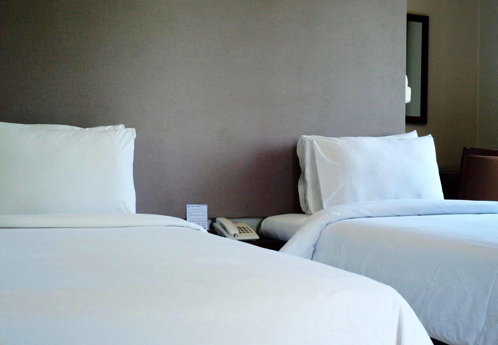 J. Park Hotel 촌부리 외부 사진