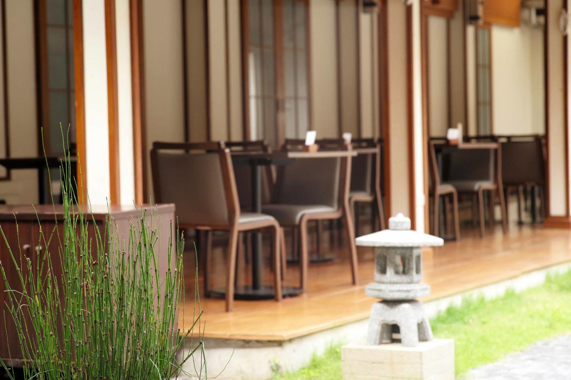 J. Park Hotel 촌부리 외부 사진
